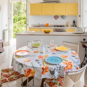 Appartamento Sweet Helen With Sea View, Levanto